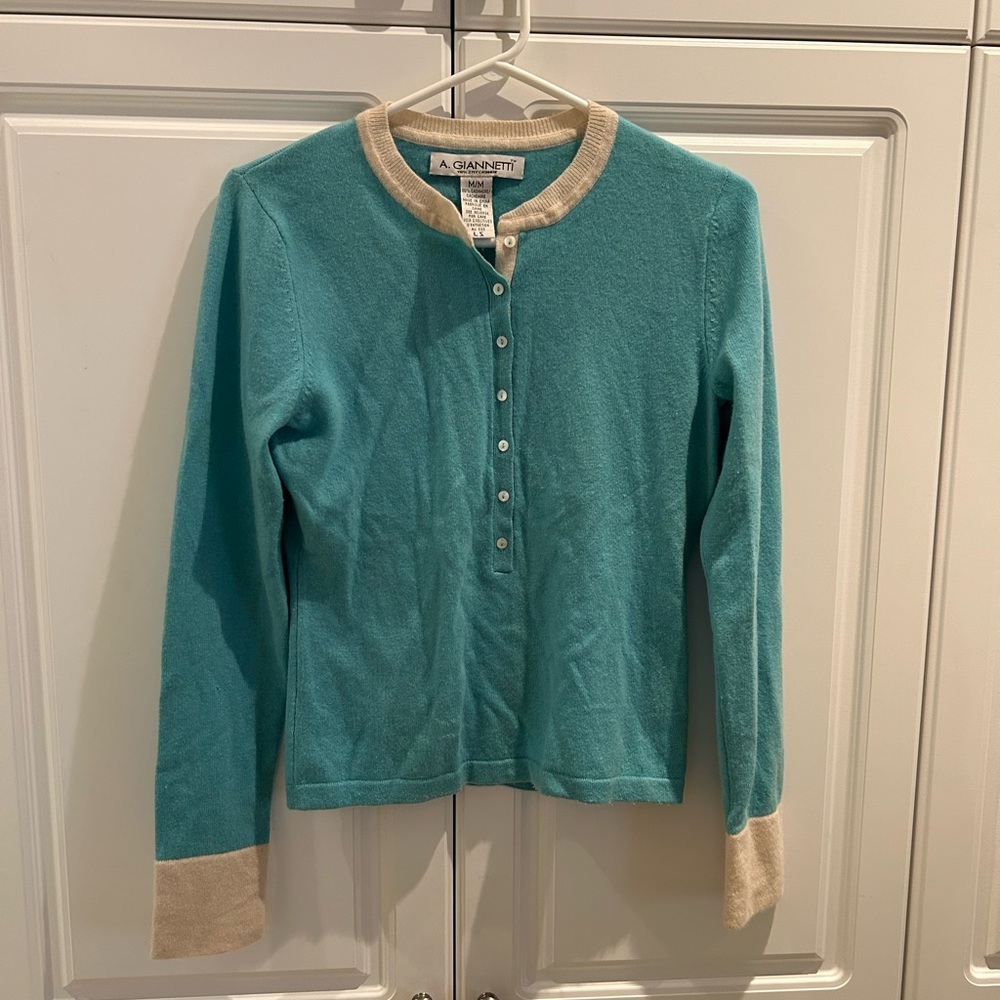 A. Gianetti Cashmere Long Sleeve Sweater Size Medium